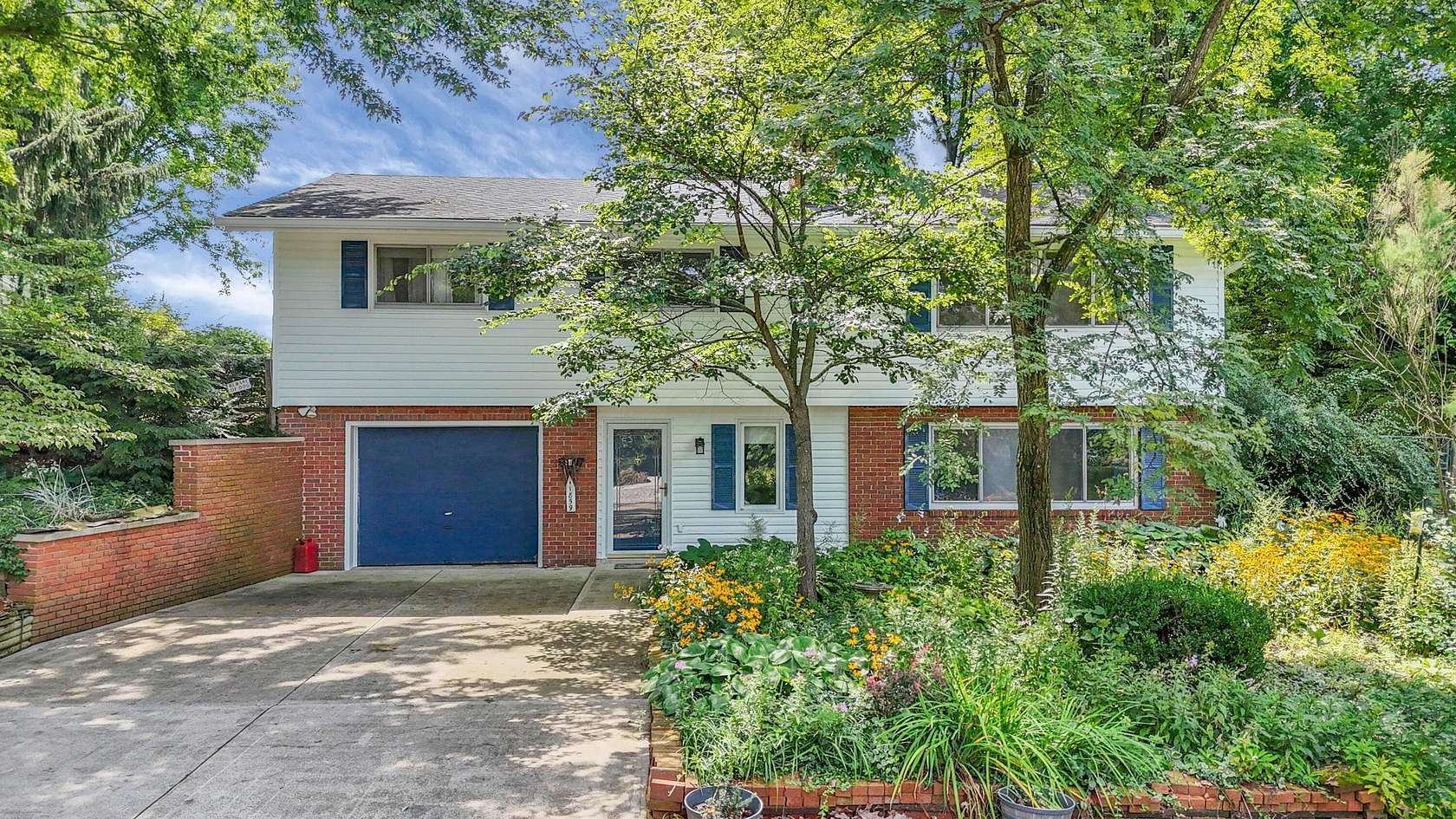 9.83 Acres of Land with Home for Sale in Lancaster, Ohio