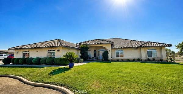 2 Acres of Land with Home for Sale in Oak Hills, California