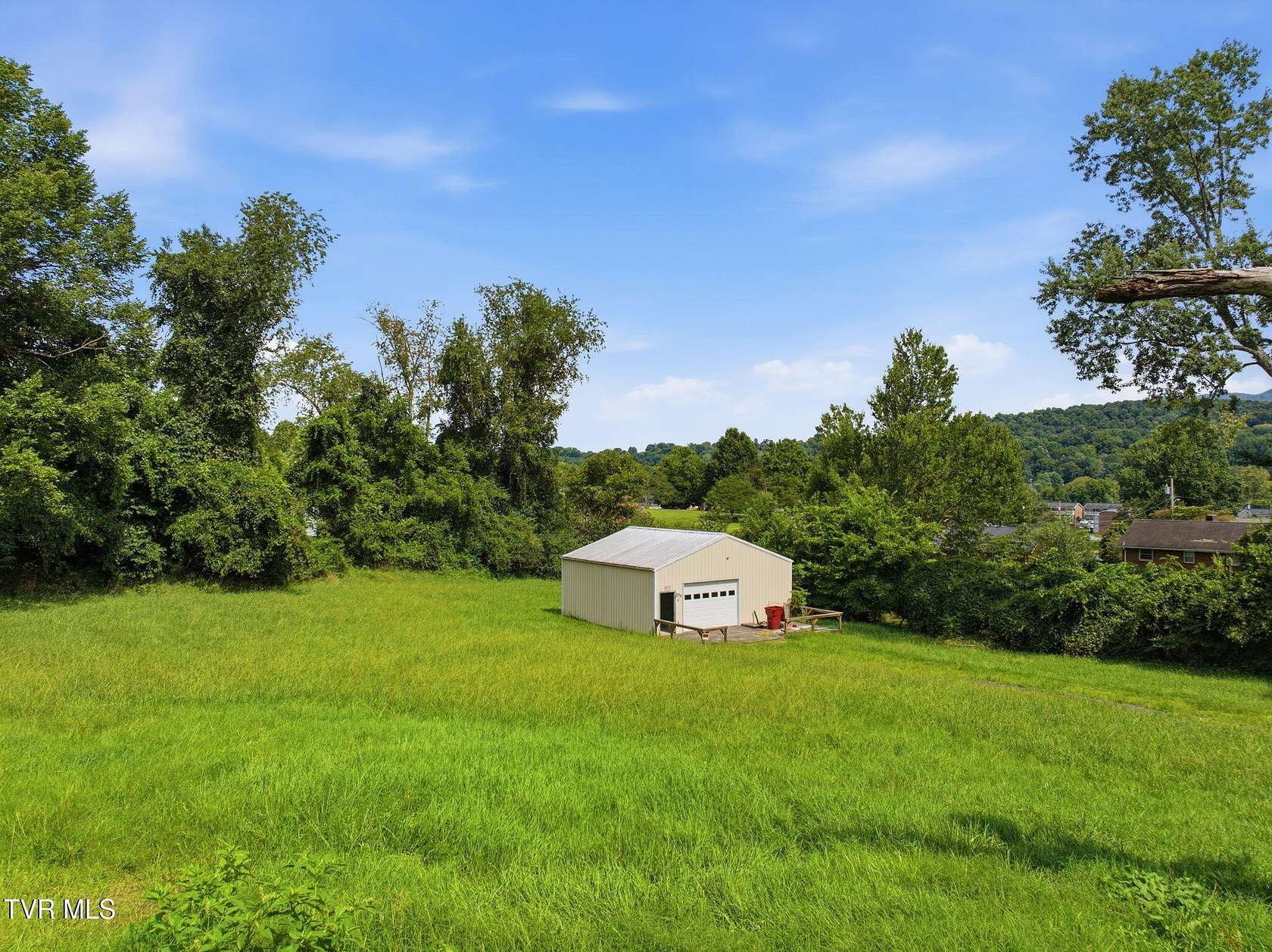 0.92 Acres of Residential Land for Sale in Johnson City, Tennessee