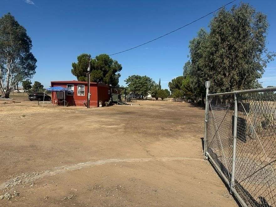 14.8 Acres of Land for Sale in Chowchilla, California