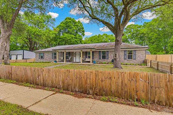 2.19 Acres of Land with Home for Sale in Milton, Florida