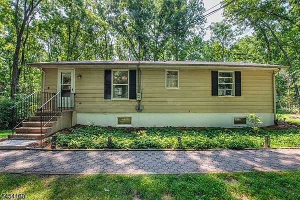 1.75 Acres of Land with Home for Sale in Stillwater Township, New Jersey