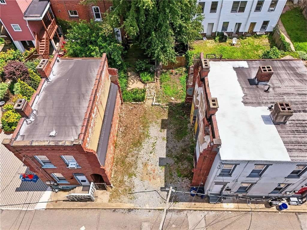 0.04 Acres of Residential Land for Sale in Pittsburgh, Pennsylvania