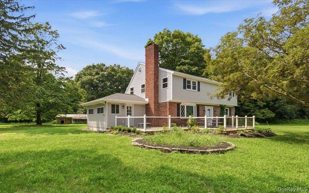 4.4 Acres of Land with Home for Sale in Cairo, New York