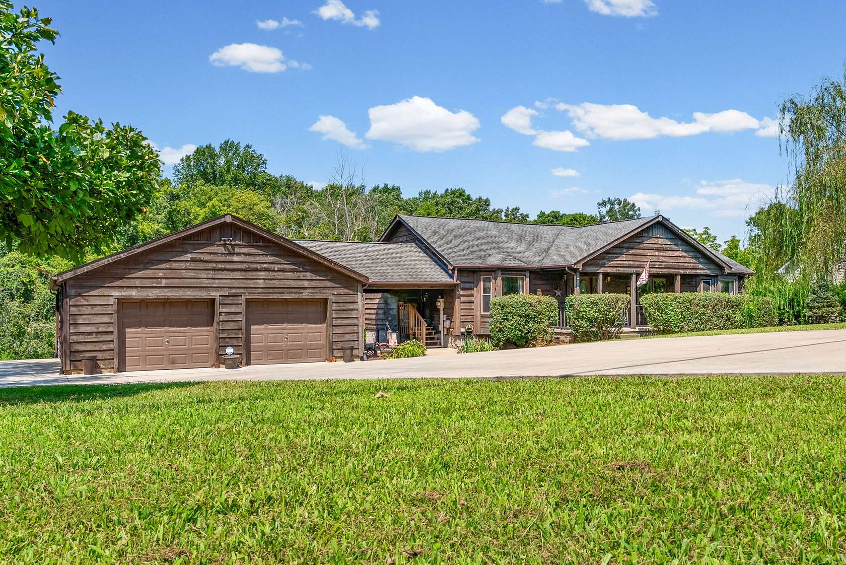 2.35 Acres of Land with Home for Sale in Clarksville, Tennessee
