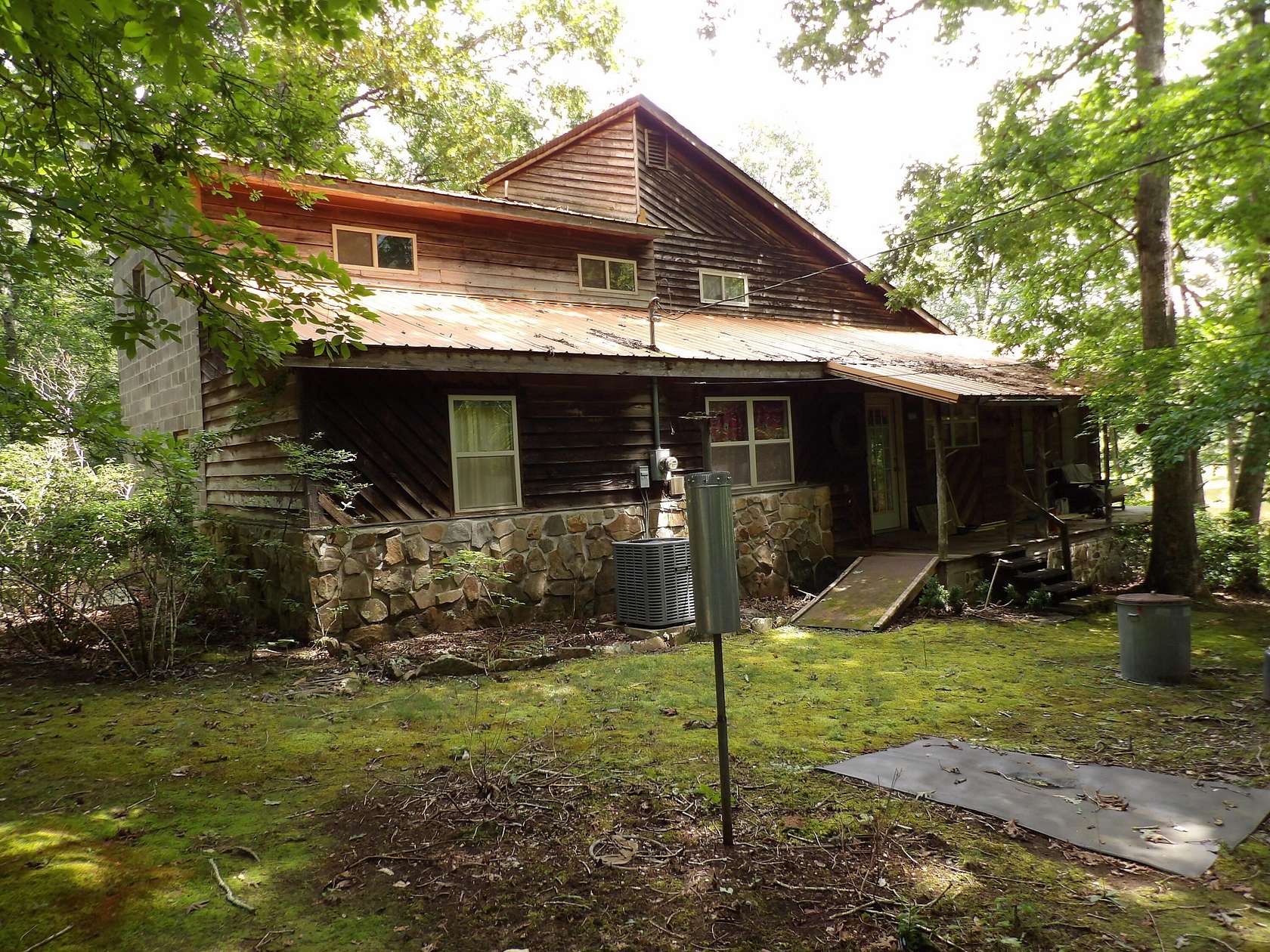 14.4 Acres of Land with Home for Sale in Dunlap, Tennessee