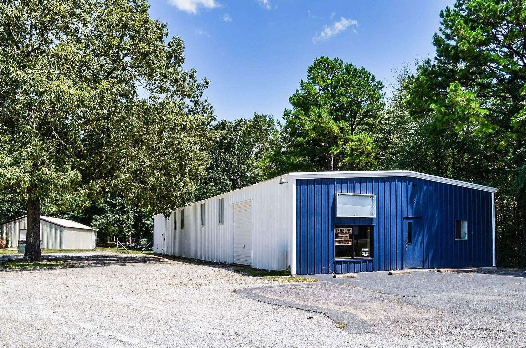 2 Acres of Improved Commercial Land for Sale in Hot Springs Village, Arkansas