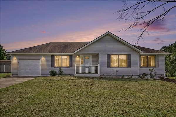 2.33 Acres of Land with Home for Sale in Excelsior Springs, Missouri