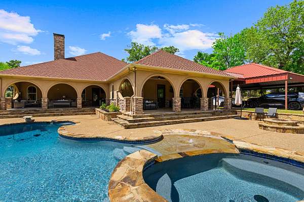 6.44 Acres of Land with Home for Sale in Gladewater, Texas