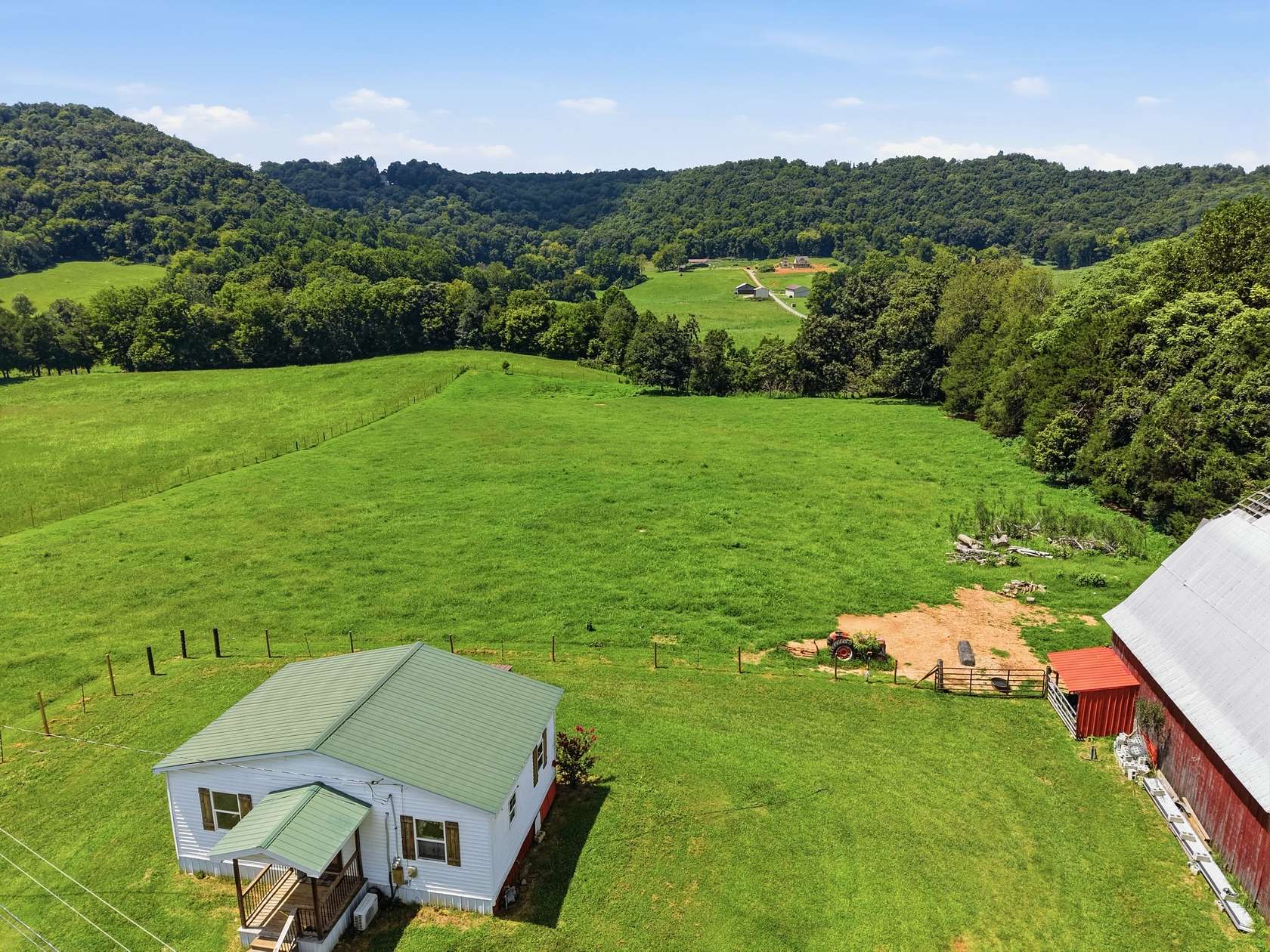 5.58 Acres of Land with Home for Sale in Walling, Tennessee