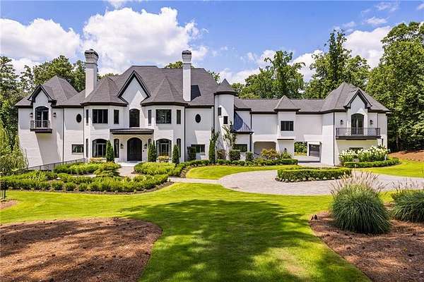 2 Acres of Land with Home for Sale in Atlanta, Georgia