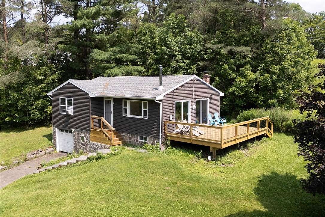 5.78 Acres of Land with Home for Sale in Halcott Town, New York