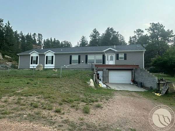 232 Acres of Land with Home for Sale in Roundup, Montana