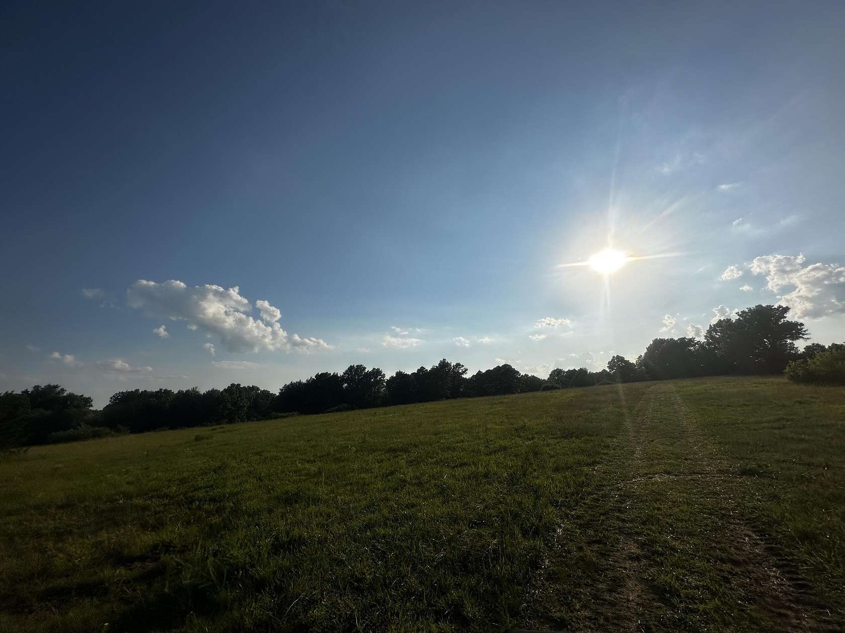 15.5 Acres of Land for Sale in Mexico, Missouri