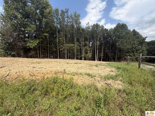 0.99 Acres of Residential Land for Sale in Tompkinsville, Kentucky
