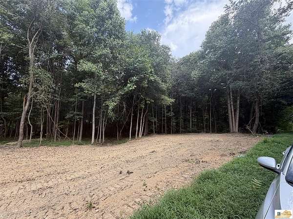 1.2 Acres of Residential Land for Sale in Tompkinsville, Kentucky