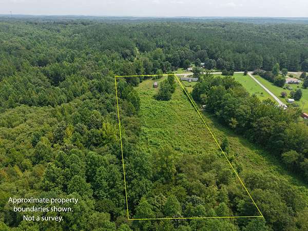 5 Acres of Land for Sale in Holladay, Tennessee