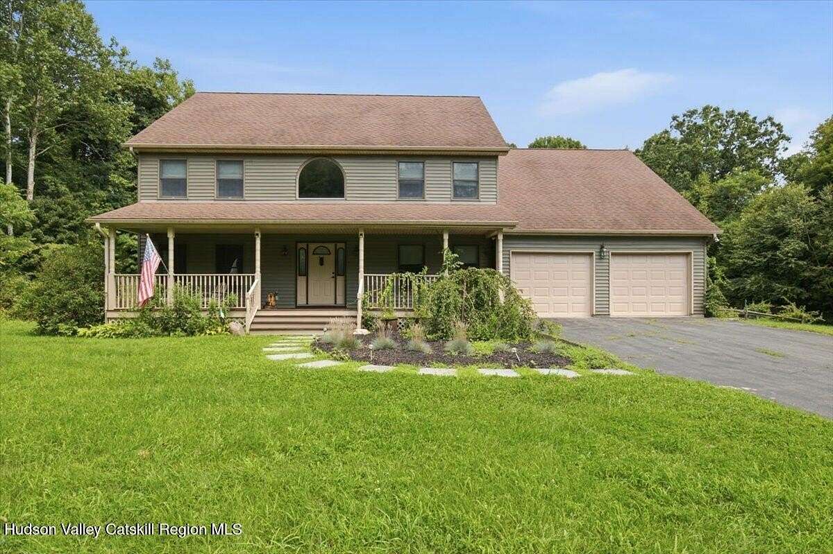 6.12 Acres of Land with Home for Sale in Leeds, New York