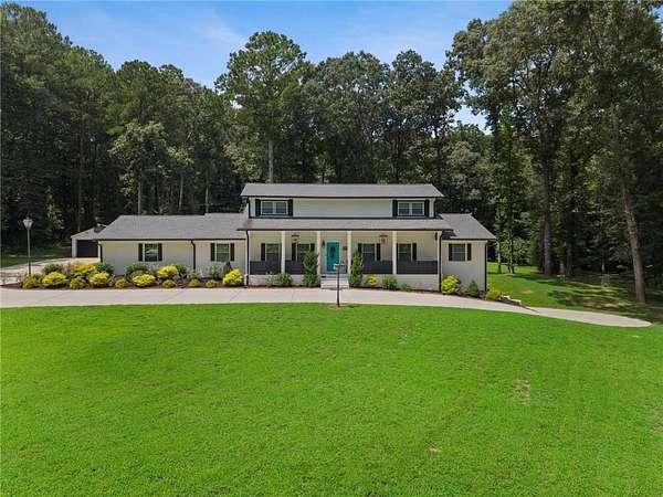 2.5 Acres of Land with Home for Sale in Jonesboro, Georgia