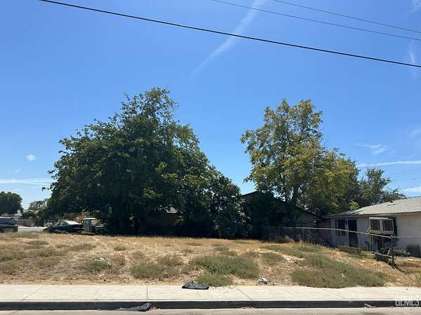 0.07 Acres of Residential Land for Sale in Bakersfield, California