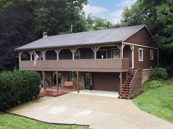 4.25 Acres of Land with Home for Sale in Mansfield, Ohio