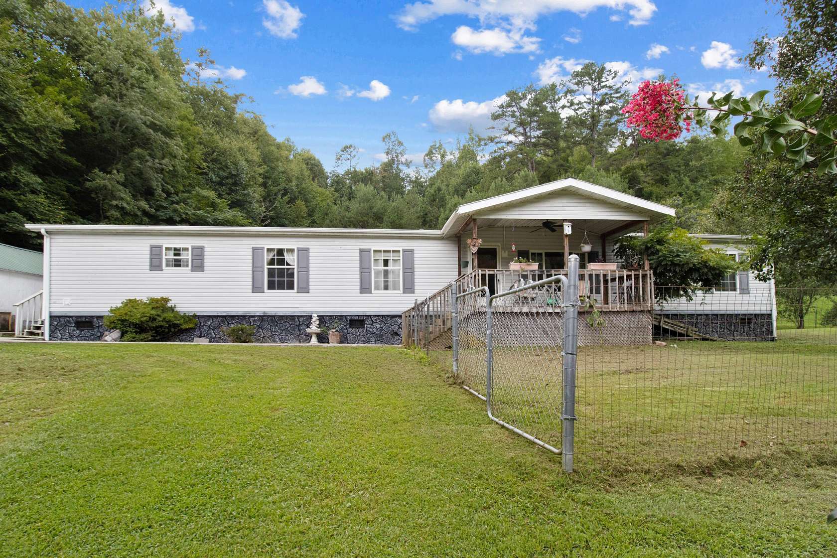2.5 Acres of Land with Home for Sale in Barbourville, Kentucky