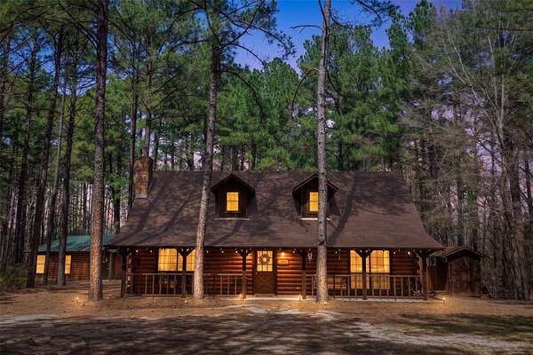 30 Acres of Land with Home for Sale in Mineola, Texas