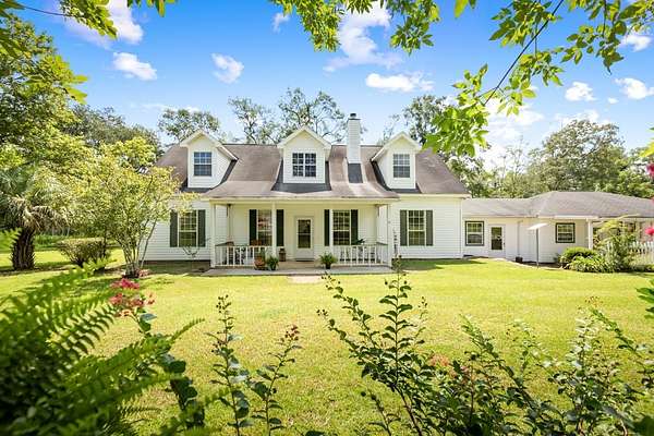 10.5 Acres of Land with Home for Sale in Monticello, Florida