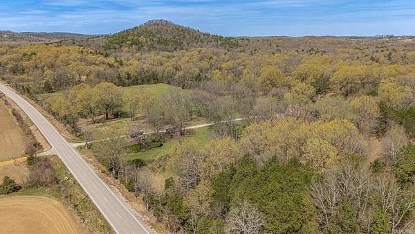 128 Acres of Recreational & Residential Land for Sale in Batesville, Arkansas