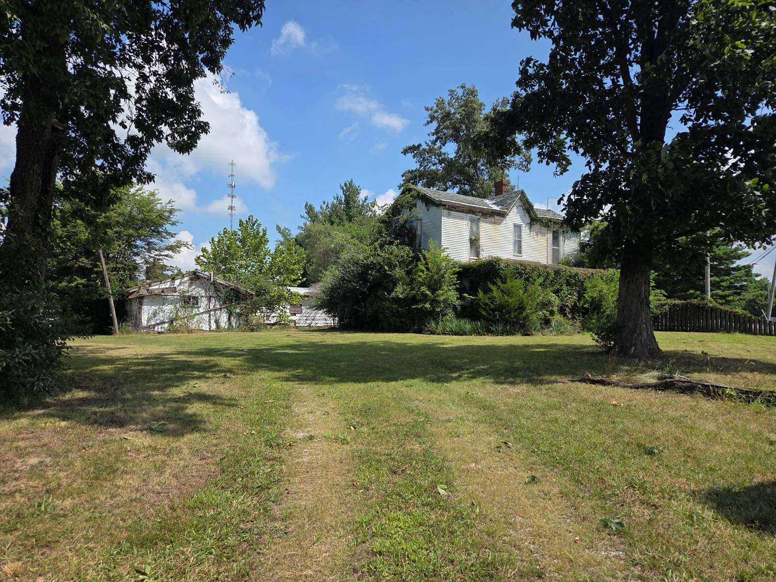 0.45 Acres of Mixed-Use Land for Sale in Olney, Illinois