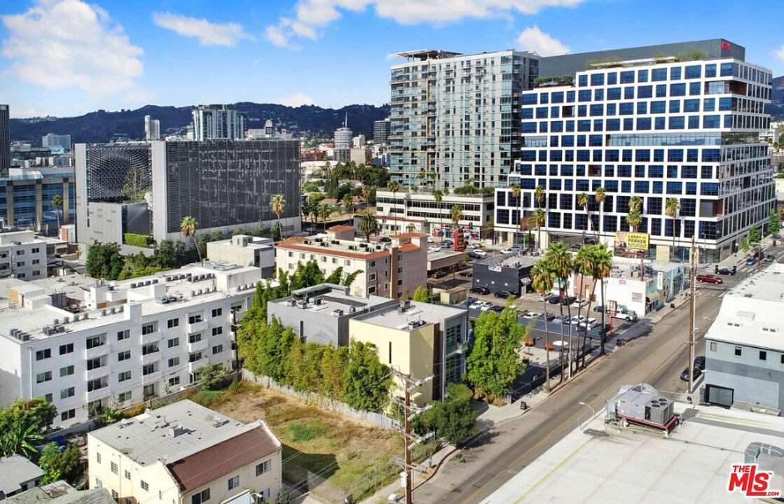 0.15 Acres of Mixed-Use Land for Sale in Los Angeles, California
