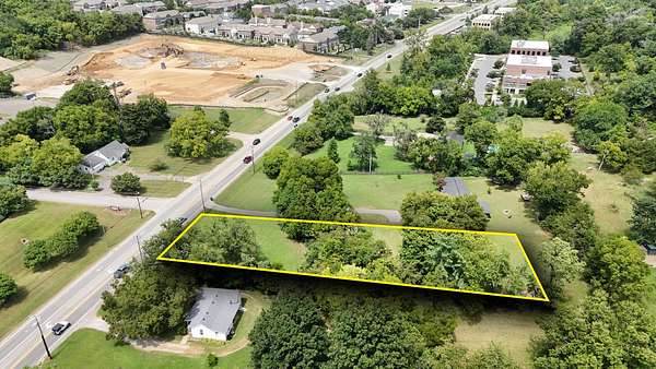 1.12 Acres of Residential Land for Auction in Franklin, Tennessee