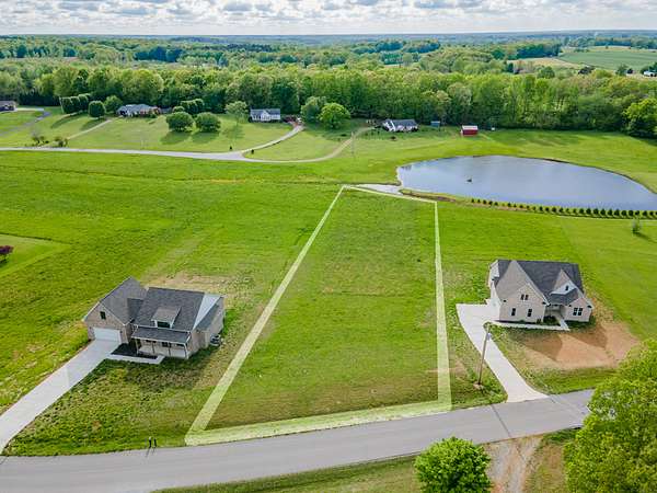 0.93 Acres of Residential Land for Sale in Lawrenceburg, Tennessee