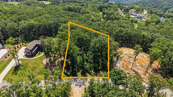 1.16 Acres of Residential Land for Sale in Signal Mountain, Tennessee