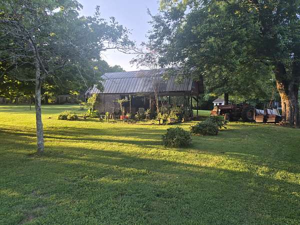 16.1 Acres of Land with Home for Sale in Pulaski, Tennessee