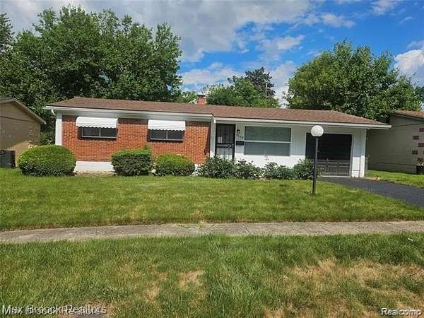 15 Acres of Land with Home for Sale in Mount Morris, Michigan