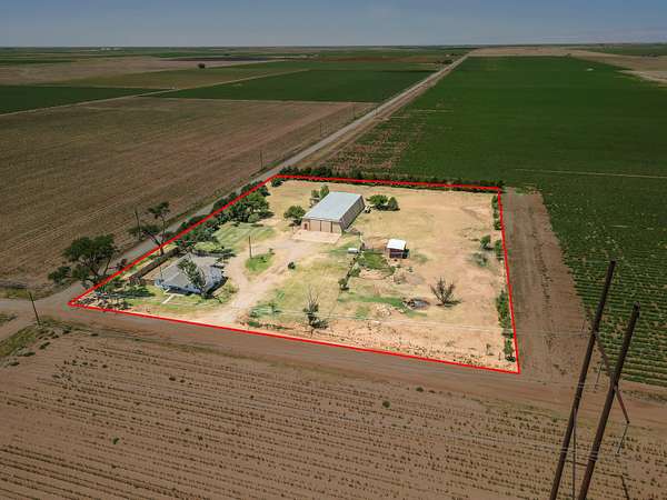 3.36 Acres of Land with Home for Sale in Levelland, Texas