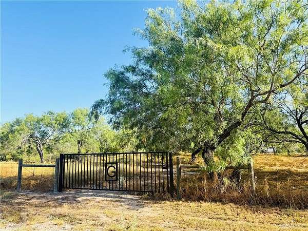 1 Acre of Residential Land for Sale in Edinburg, Texas