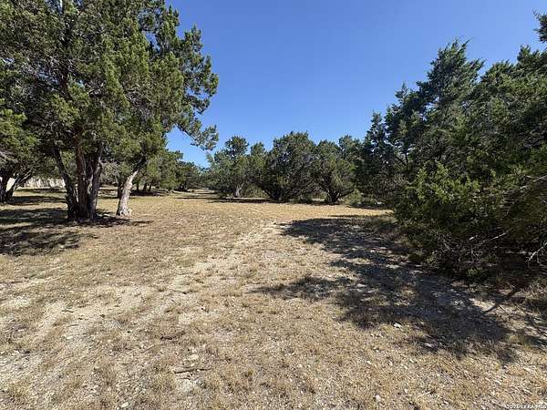 1 Acre of Residential Land for Sale in Canyon Lake, Texas