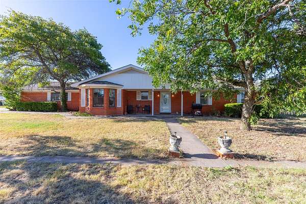 9 Acres of Land with Home for Sale in Clyde, Texas