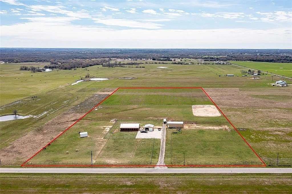 14.5 Acres of Land with Home for Sale in Sadler, Texas