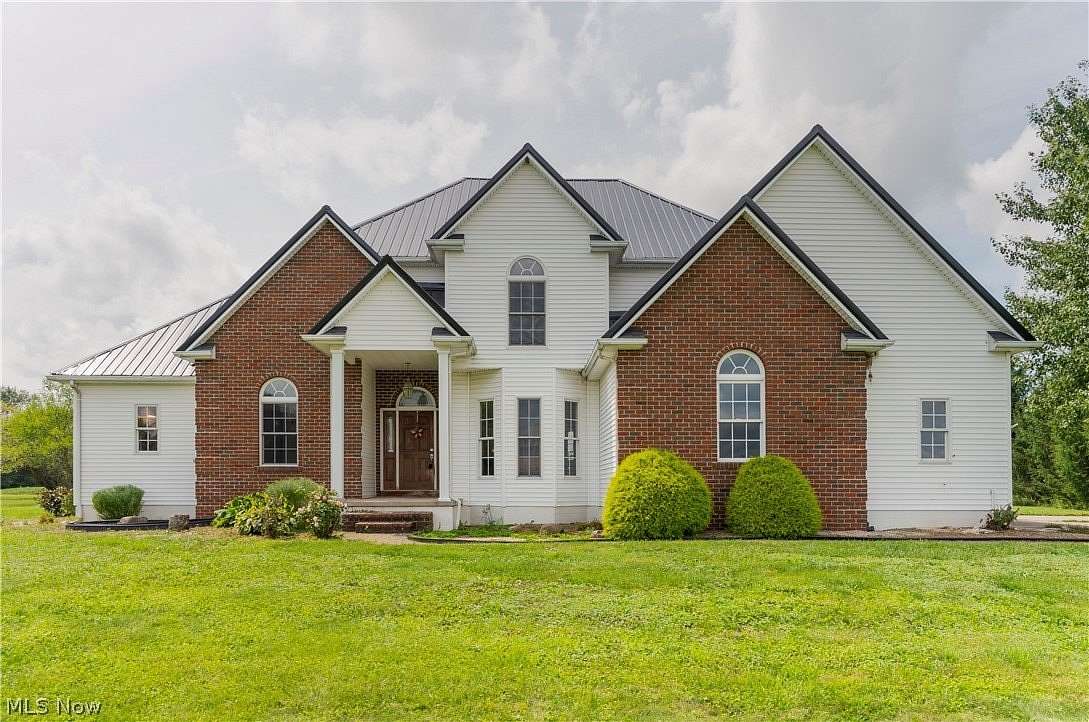 13 Acres of Land with Home for Sale in Salem, Ohio
