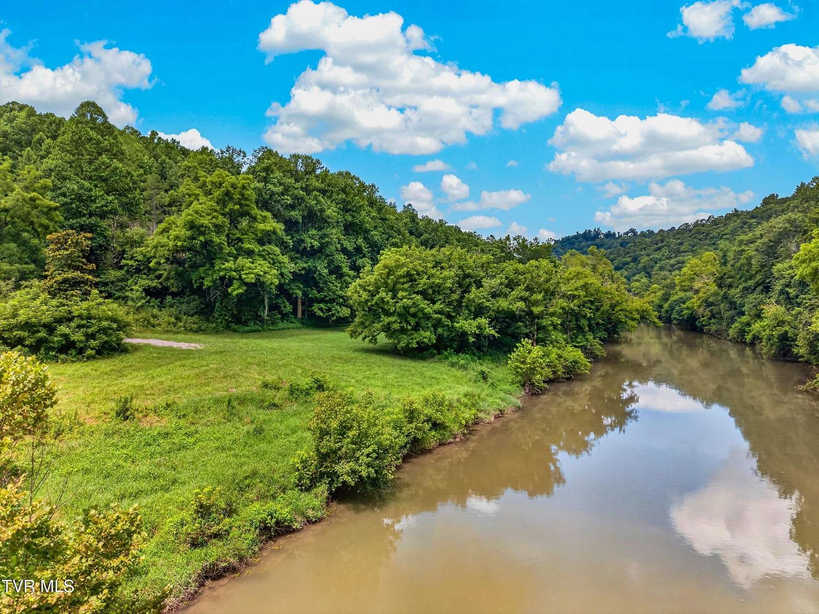 26 Acres of Agricultural Land for Sale in Tazewell, Tennessee