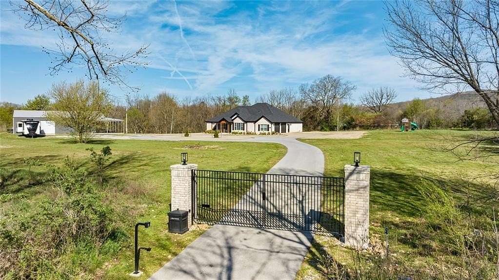 4.27 Acres of Land with Home for Sale in Fayetteville, Arkansas