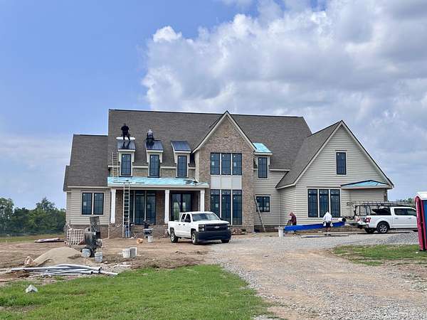 5 Acres of Land with Home for Sale in Franklin, Tennessee