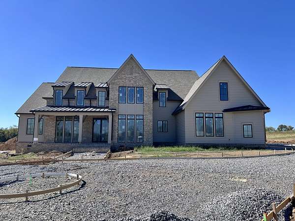 5 Acres of Land with Home for Sale in Franklin, Tennessee