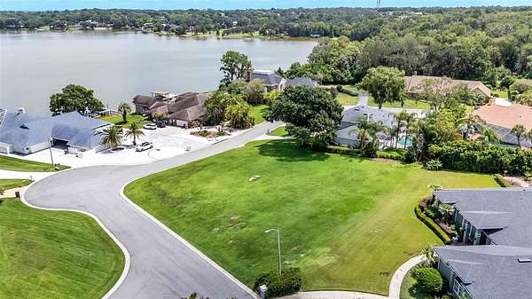 0.5 Acres of Residential Land for Sale in Lakeland, Florida