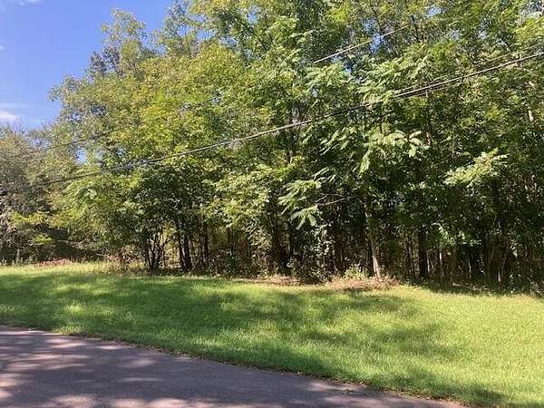 0.6 Acres of Land for Sale in Milledgeville, Georgia