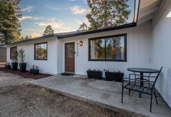 5 Acres of Land with Home for Sale in Auberry, California