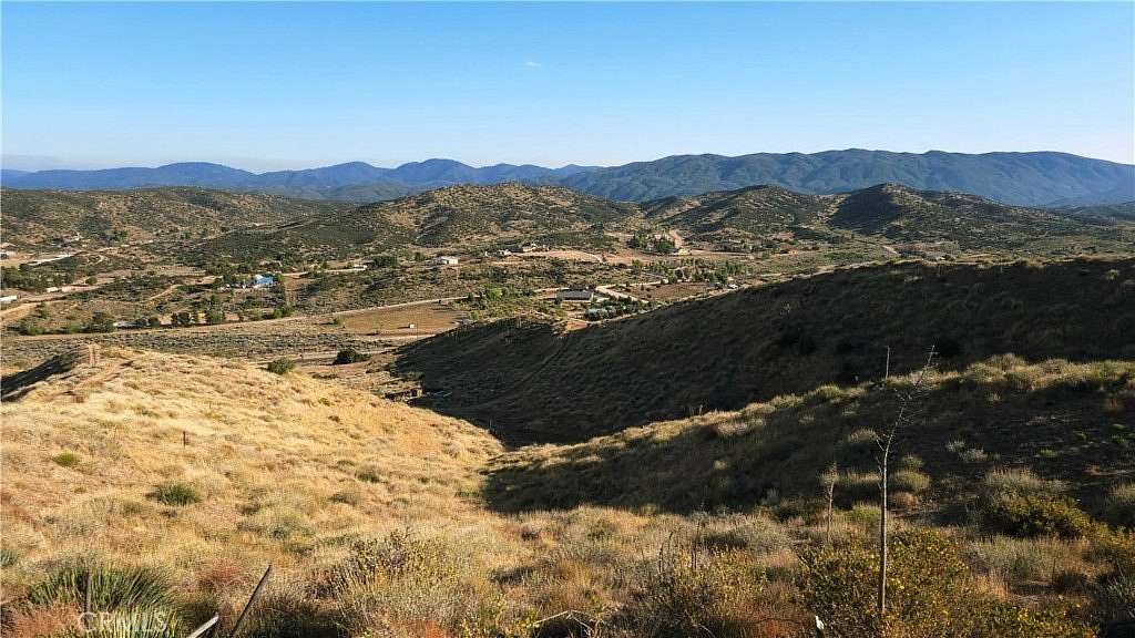5 Acres of Land for Sale in Hesperia, California